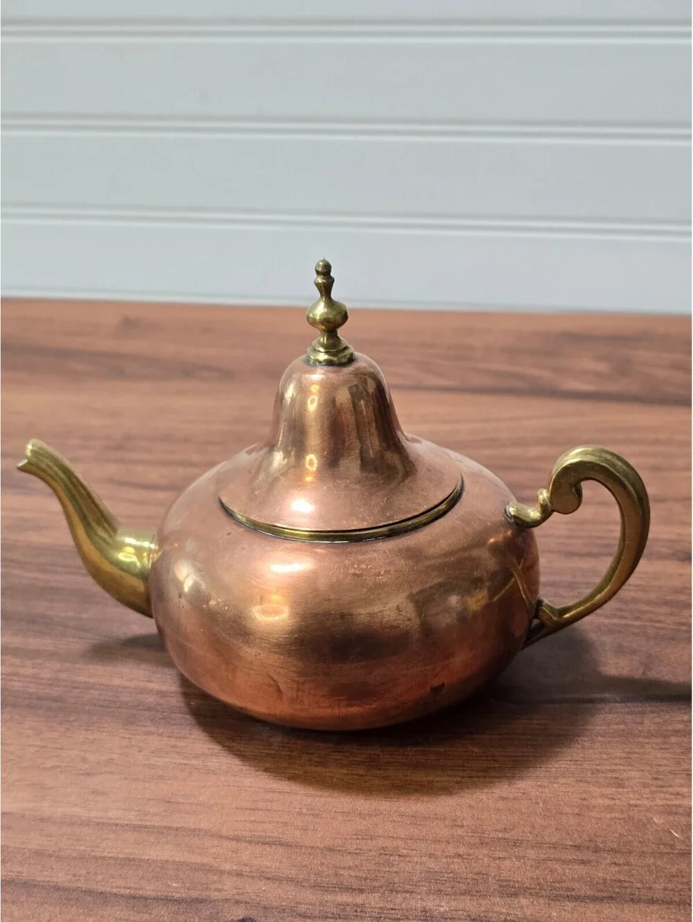Vintage Copper Teapot Hidden Bell Lid Brass Handle Spout Cottage Tea Kettle